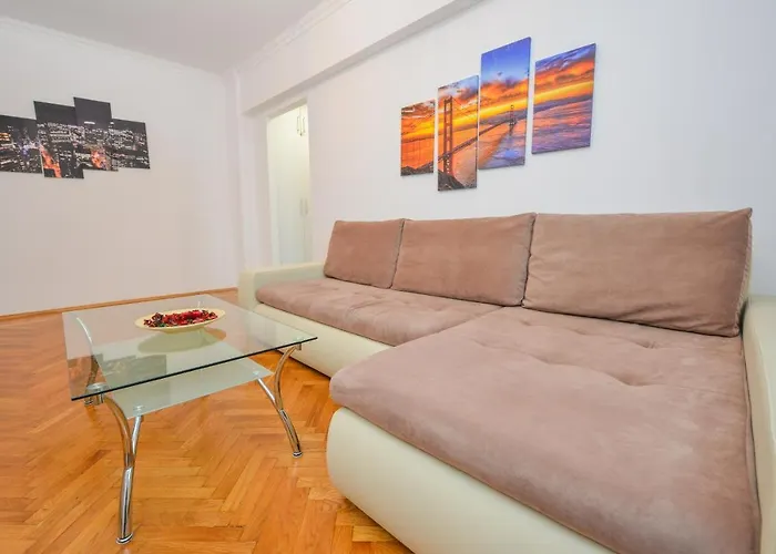 Old Town 2 New Apartment Bucharest