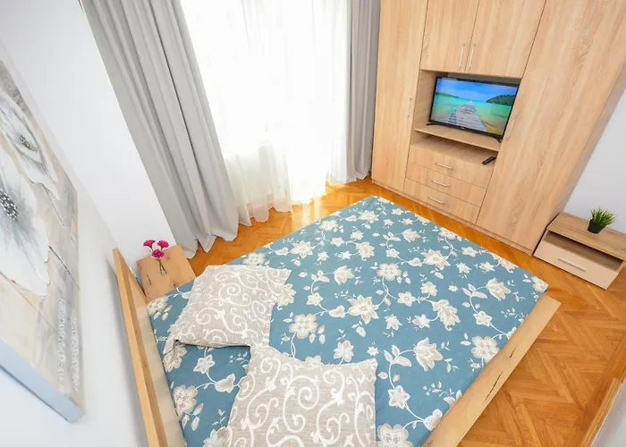 Apartment Old Town 2 New *