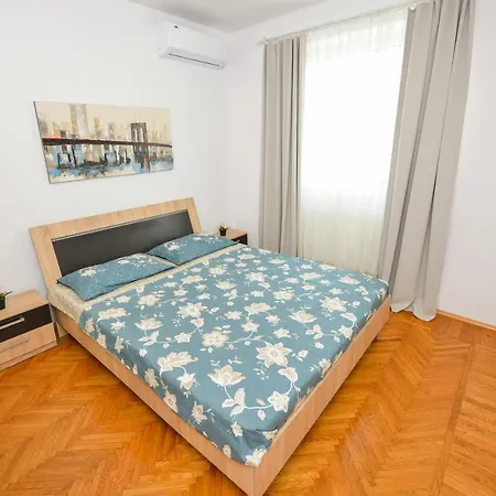 Appartement Old Town 2 New Boekarest