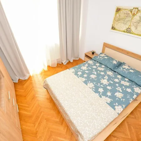 Apartment Old Town 2 New *