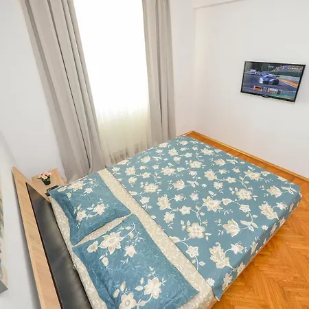 Apartment Old Town 2 New *