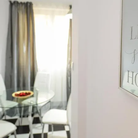 Old Town 2 New Apartment