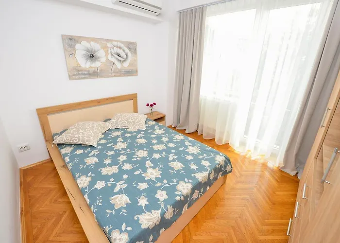 Old Town 2 New * Bukurešť